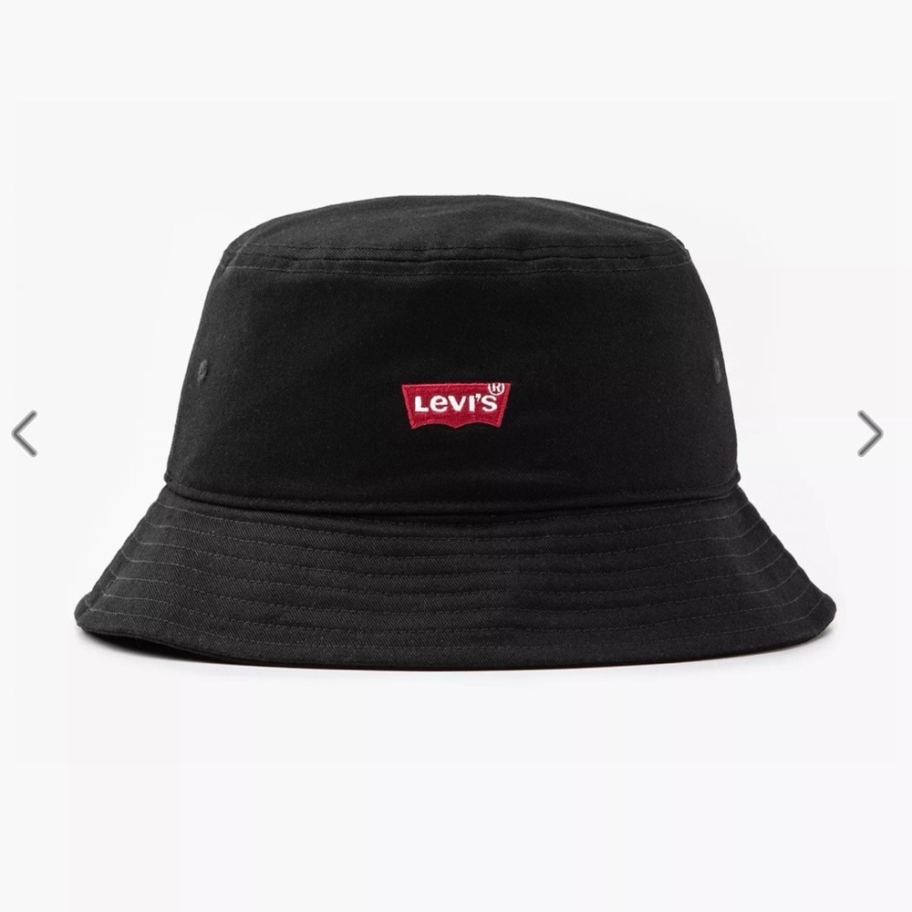 Levi's Black Batwing Logo Bucket Hat